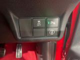 【クリアランスソナー】バンパーに付いたセンサーが障害物を検知!一定の距離に近づくとアラートで教えてくれます♪狭い駐車スペースや車庫入れ時も安心ですね☆
