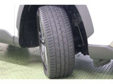 タイヤサイズ 225/50R18。