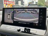 空から車を見たような「アラウンドビューモニター」!車の周りが一目で確認できるので、小さなお子様や障害物があっても安心して乗ることができます。