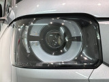 LEDヘッドライトは、点灯の瞬間から最大光量を発揮し、突然暗くなるトンネルなどでの安定感を高めます。