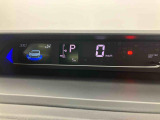 3.「認定中古車カルテ」は、走行距離や修復歴に加えてキズ・凹みの有無・状態や消耗品の交換、過去の整備状況がわかります。