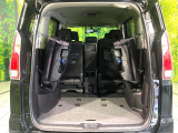 普段のお買い物や通勤、送迎等に十分な荷室スペースを確保しております。セカンドシートを倒すと、大きな荷物の積載も可能です♪