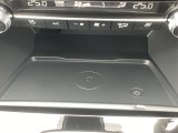 携帯電話置くだけ充電できます
