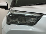 LEDヘッドライトは、点灯の瞬間から最大光量を発揮し、突然暗くなるトンネルなどでの安定感を高めます。