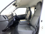 フロントシートの画像です。とても綺麗な状態のいいお車ですよ!明るくて開放感もありますよ!