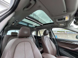 国道246号線沿い、南町田グランベリーパーク駅すぐ。BMW Premium Selection 東名横浜/〒194-0004 東京都町田市鶴間5-18-1
