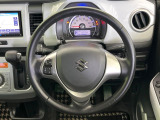 【純正革巻きステアリング】上質な革を使用することで、手にしっかり馴染みとても運転しやすいハンドルです♪