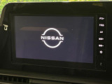 【9型ディスプレイオーディオ】お手持ちのスマートフォンとの連携で、ナビや音楽再生など各種アプリを使用可能。スマホに近い感覚でお使いいただけます♪