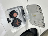 急速充電用と普通充電用に分かれています、差込口が違うので間違えることはありません。