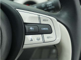 ◆アダプティブクルーズコントロール◆予め設定した車速内でクルマが自動的に加減速。前走車との適切な車間距離を維持しながら追従走行します。【LKAS】車線維持支援システムでステアリング操作を支援。