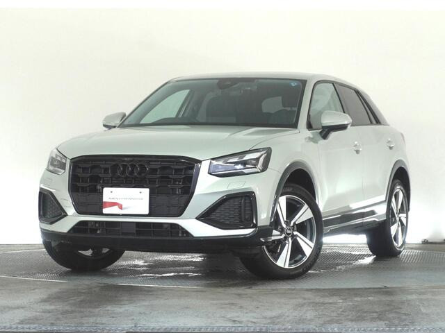 Q2 35 TFSI アドバンスド 