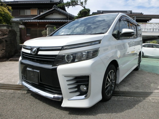 ヴォクシー 2.0 ZS