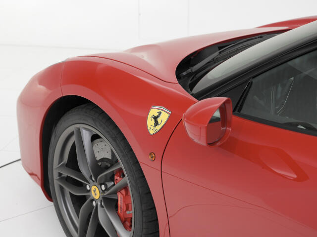 フェラーリ 488GTB F1 DCT の中古車詳細 (14,000km, Rosso Corsa, 愛知