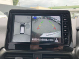 アラウンドビューモニター 駐車場での車庫入れや狭い道路での走行にカメラで確認が出来るので安心です。