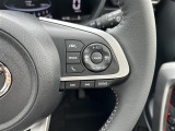 【レーダークルーズコントロール(全車速追従機能付】ミリ波レーダーと単眼カメラで先行車を認識し、車速に応じた車間距離を保ちながら追従走行を支援します。