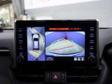バックガイドモニターで、後方を確認しながら安心して駐車することができます。運転初心者も熟練者も必須の機能ですよ!