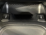 【シートヒーター】寒い日に重宝するシートヒーター!エアコンより早く温まってくれるので寒がりの人も安心ですね♪エアコンの温風は乾燥するから苦手、という方にもをおすすめです。