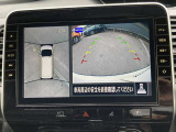 アラウンドビューモニターです☆車の前後左右にカメラがついており駐車時には上から車を見たような画面が見れますので、4方向の状況を確認することができる便利な機能です☆