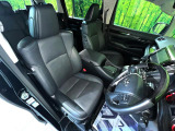運転席シート廻りは使用感も少なく、良好な状態となっています。丁寧に使われていたことがよくわかりますね。