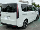 車両右後方から。
