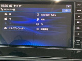 カーナビは、Bluetooth対応のメモリーナビが装着されています。