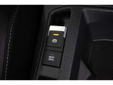 電動パーキングブレーキ搭載!スイッチ操作でパーキングブレーキを作動・解除できます。