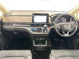 いつでも気持ちよく運転できて、使い勝手のいい収納や体をケアするシート、細部にまでこだわったインテリア♪