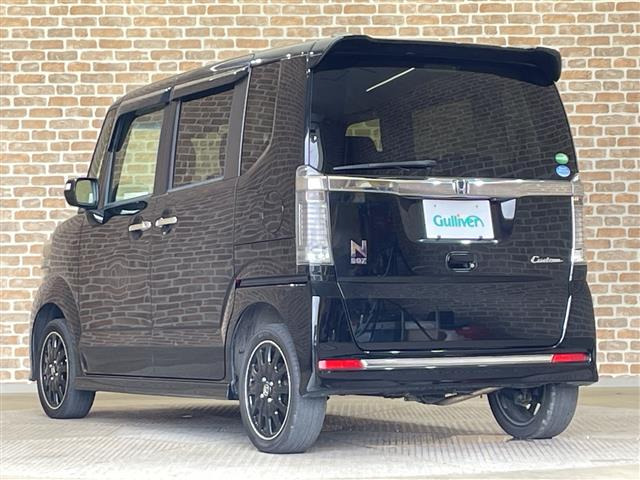 ホンダ N-BOXカスタム G ターボ SSパッケージ ブラックスタイル 4WD