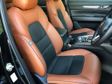 マツダ車のシートは人間工学に基づき設計されています。ハンドルを握る体勢が自然なポジションになるようにシートの作り込みをおこなっていますので、ロングドライブでも疲れにくいです!