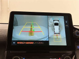 全周囲カメラ付きで車庫入れも安心ですね。