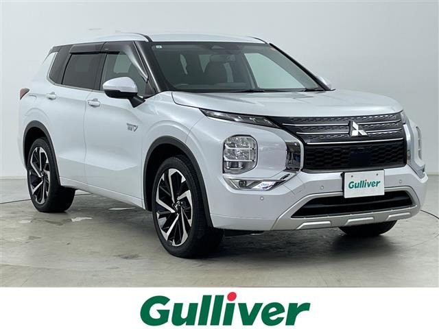 アウトランダー PHEV 2.4 P 4WD 本革シート