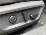 パワーシート完備ですので、乗り降りも楽々できます!