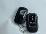 インテリジェントキー付車、バックからキーを取り出す事無く ロックの開閉、エンジンの始動が可能 とても便利です