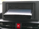 オーディオはAM・FMラジオ・CD・SDカード・AUXが使えます。快適ドライブの強い味方です!