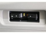 ■ETC■ 今や必需品のETC付き!高速道路料金所で小銭の出し入れをする必要もなくスムーズに通過できます。ETC搭載車しか通過できないスマートICも利用可能で、高速道路利用の幅が広がりますよ!