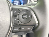 【レーダークルーズコントロール】高速道路での長距離走行が楽に!!自動で速度を保つクルーズコントロールが、衝突軽減システムと連携し、前方の車両を感知して車間を保つように速度調節してくれます!!
