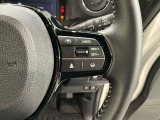 クルーズコントロールを装備しています。高速道路などで一定の速度で走ってくれるので運転が楽ですよ!速度を設定できますので、スピードの出しすぎにも注意できます。