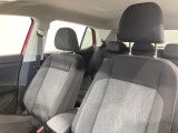 シートは適度な硬さによって長時間の運転でも疲れにくいと定評があります。国産車とは全く違った座り心地ですが、長年培われた欧州の椅子文化をご体感ください。