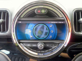 ◆iDriveを装備。操作系統をディスプレイから独立させることで、人間工学に基づいた最適な運転環境を実現しております。◆