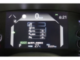 気になる燃費など様々な情報を表示してくれるインフォメーションディスプレイ付きのODOメーター。