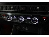 運転席・助手席に寒い日に快適なシートヒーター装備!寒い季節にはありがたいですね!