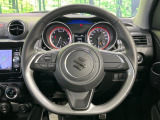 【純正革巻きステアリング】上質な革を使用することで、手にしっかり馴染みとても運転しやすいハンドルです♪