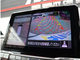 お車選びをお楽しみ頂けるよう、在庫車の展示スペースを十分に確保しております。