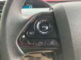 ステアリングスイッチ付きのハンドル!運転に支障をきたすことなくナビ操作が可能です!!