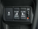 ◆両側電動スライドドア◆狭い駐車場でも乗り降りが楽々♪お子様が隣の車にドアを当ててしまう心配もございません!小さなお子様連れの方もこれで安心。
