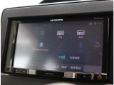 お車選びをお楽しみ頂けるよう、在庫車の展示スペースを十分に確保しております。