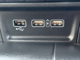 充電用USBジャックもついていて便利です!