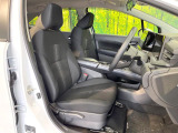 運転席シート廻りは使用感も少なく、良好な状態となっています。前オーナー様が丁寧に使っていたことがよくわかりますね。