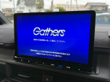 インテリアに馴染む純正ナビがついております。Honda自慢のインターナビは渋滞情報だけでなく天気情報、災害情報、安否情報など多彩な情報をご提供するHonda独自の「通信型ナビ」となっております。