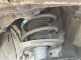 お車を安心してお乗りいただく為には、足回りの定期点検が欠かせません。サービスサポート(有償保証)では無料点検もご提供しており、安心のカーライフをお過ごしいただけるサポート体制が整っています。